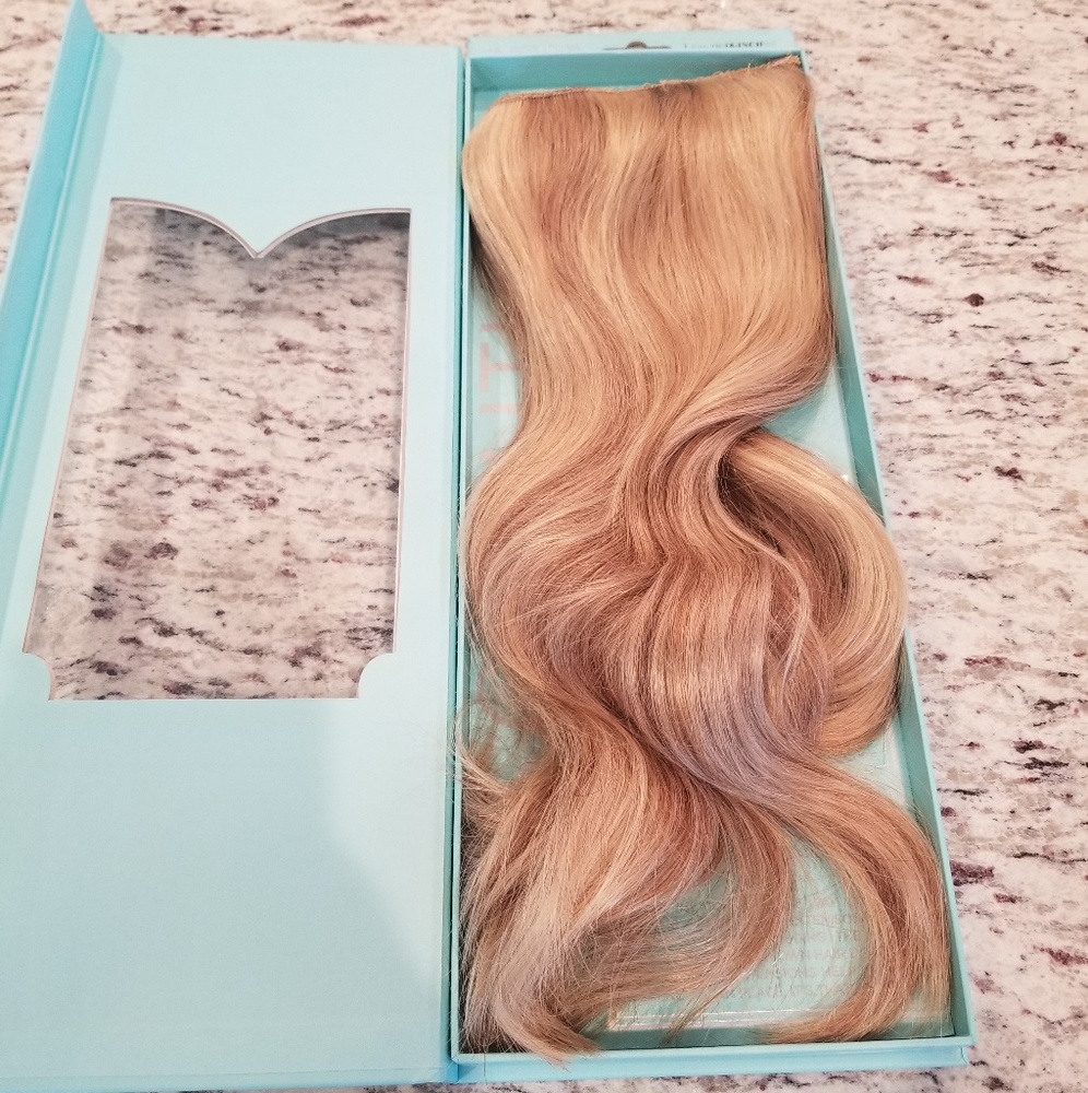 New 18 inch Halo Couture Hair Extentions
